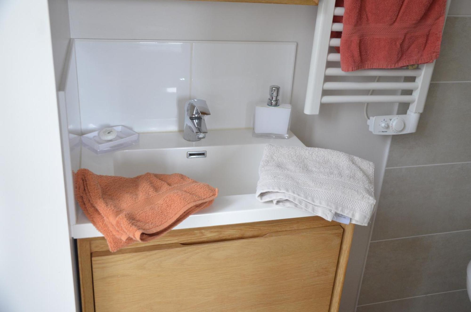 Chambres D'Hotes Du Bas Manoir Bretteville-sur-Odon Room photo